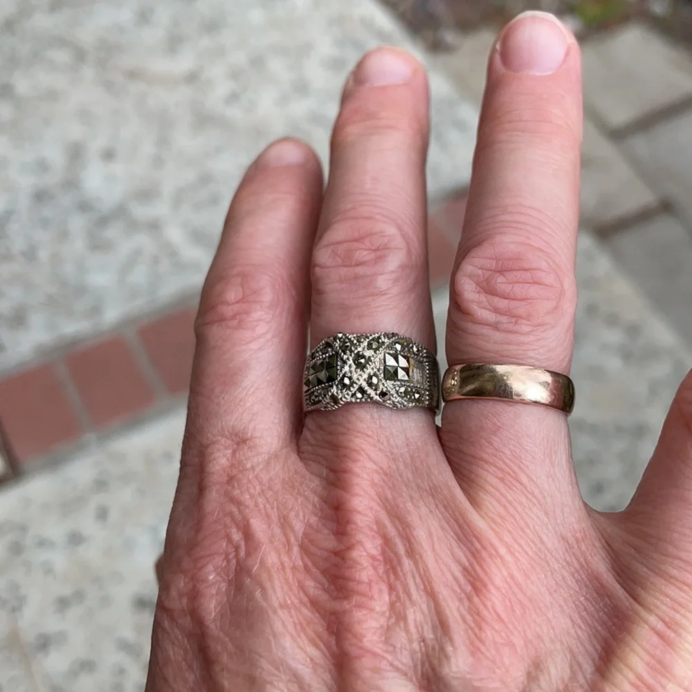 Vintage sterling Marcasite silver ring